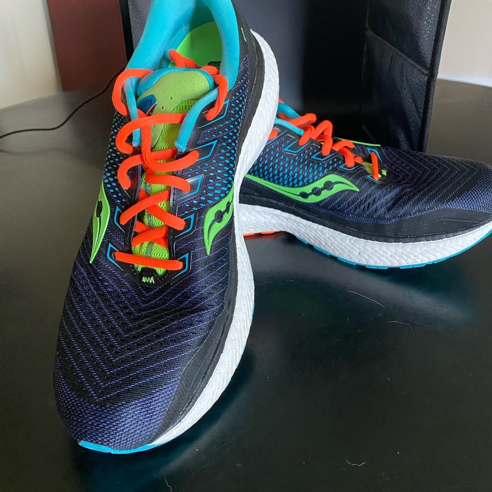 Saucony Triumph 18 men’s size 10